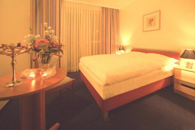 המבורג Hotel Mercedes/Centrum מראה חיצוני תמונה
