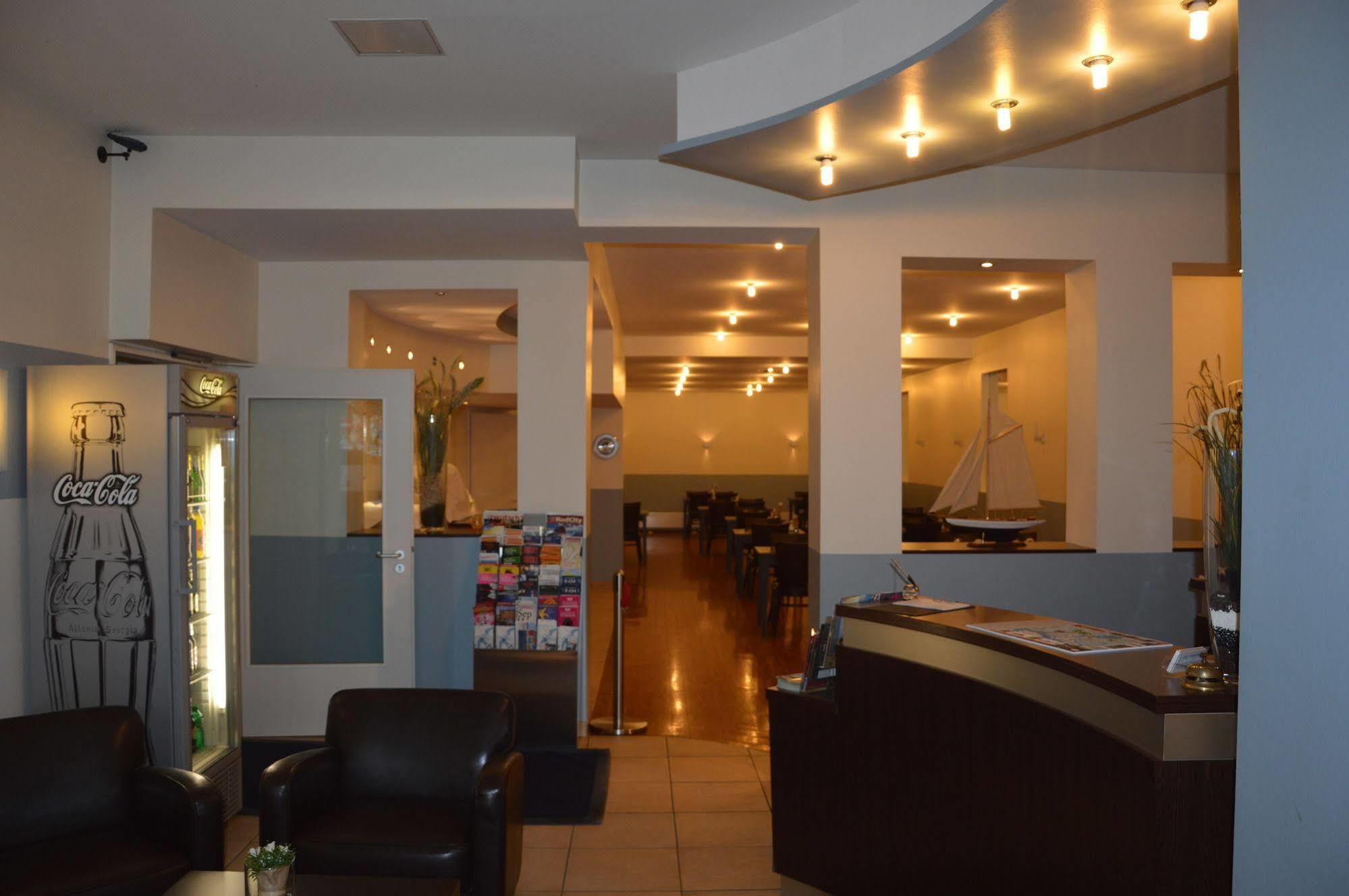 המבורג Hotel Mercedes/Centrum מראה חיצוני תמונה